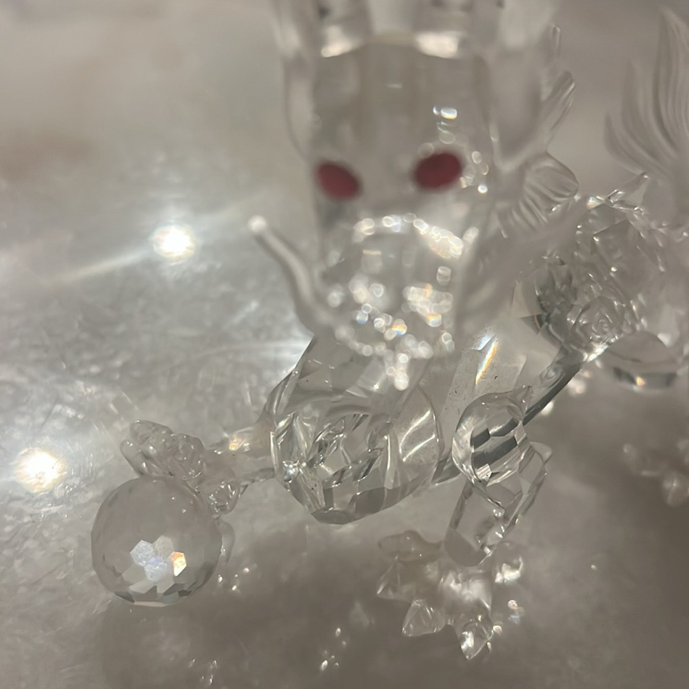 Austrian Crystal
Swarovski Collectors Society 1997 Annual
Edition.
THE Dragon - Picture 2 of 6